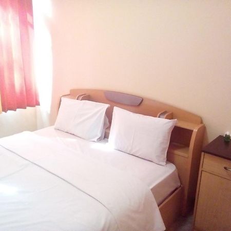 Simply Homy Guest House Pasteur Бандунг Екстериор снимка