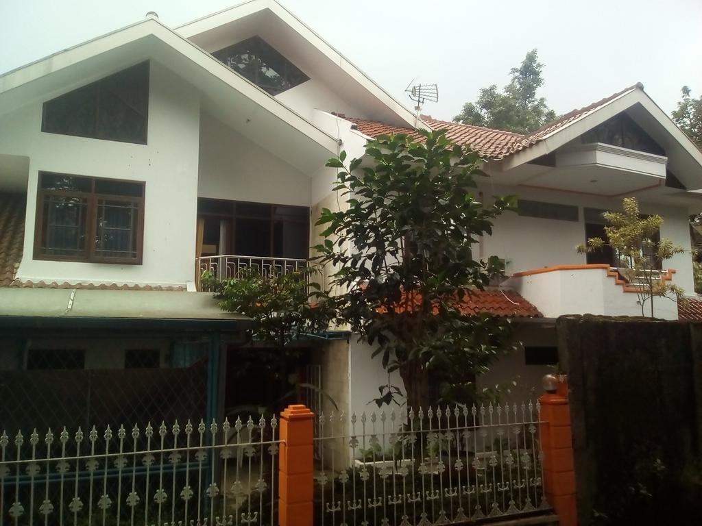 Simply Homy Guest House Pasteur Бандунг Екстериор снимка