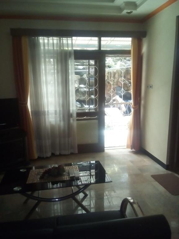 Simply Homy Guest House Pasteur Бандунг Екстериор снимка