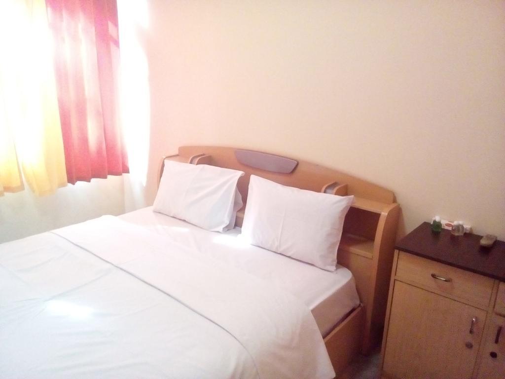 Simply Homy Guest House Pasteur Бандунг Екстериор снимка