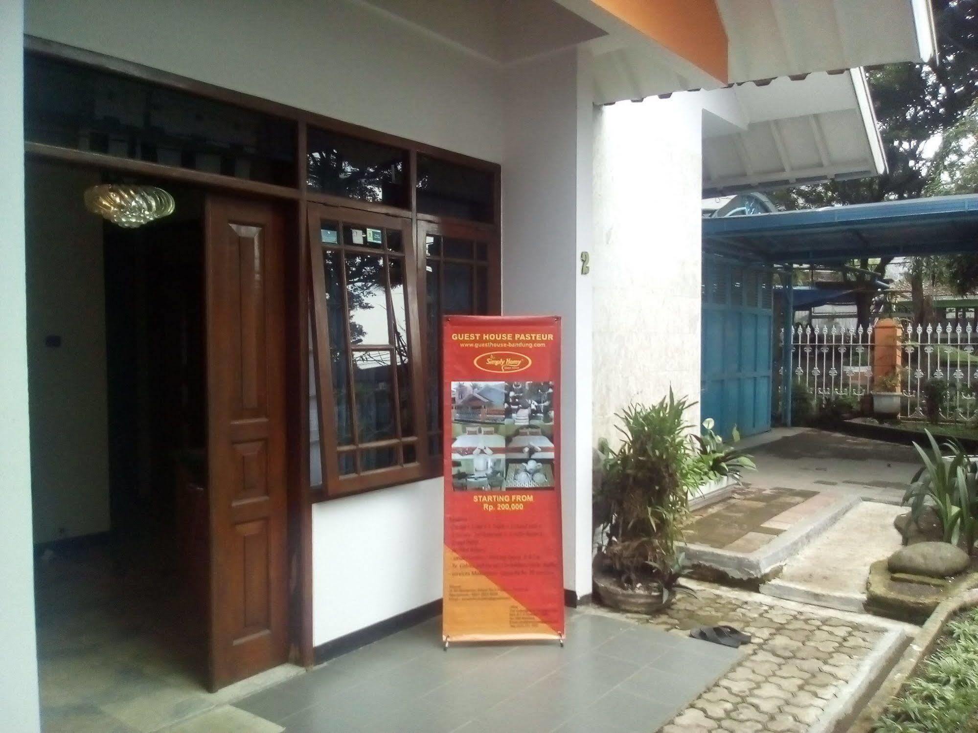 Simply Homy Guest House Pasteur Бандунг Екстериор снимка